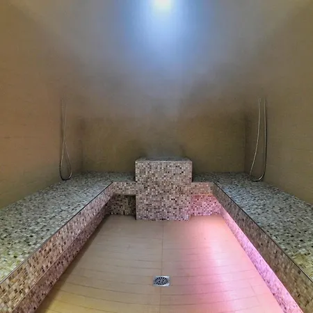 Utopia And 酒店
